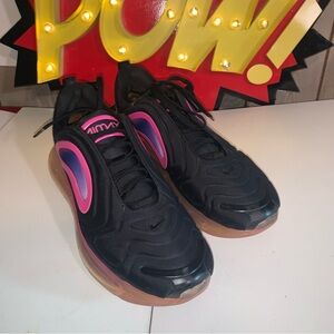 Nike Air Max 720 BlackLaser Fuchsia Men’s Sz 11.5; used Great Condition- No Box